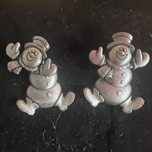 Frosty Earrings Earart